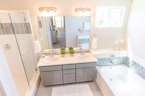 $399,000 | 179 Sunset Drive South, Madera, CA 93636