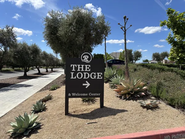 $399,000 | 179 Sunset Drive South, Madera, CA 93636