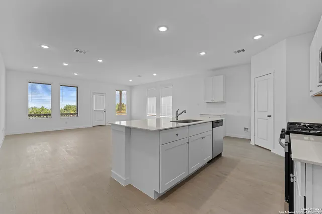 $299,900 | 14926 Taradeau, San Antonio, TX 78254