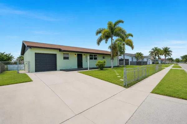 $590,000 | 26604 Southwest 124th Court, Homestead, FL 33032