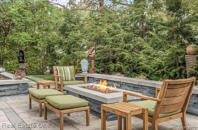 18230 Beverly Road Beverly Hills, MI 48025 - Photo 30 of 47
