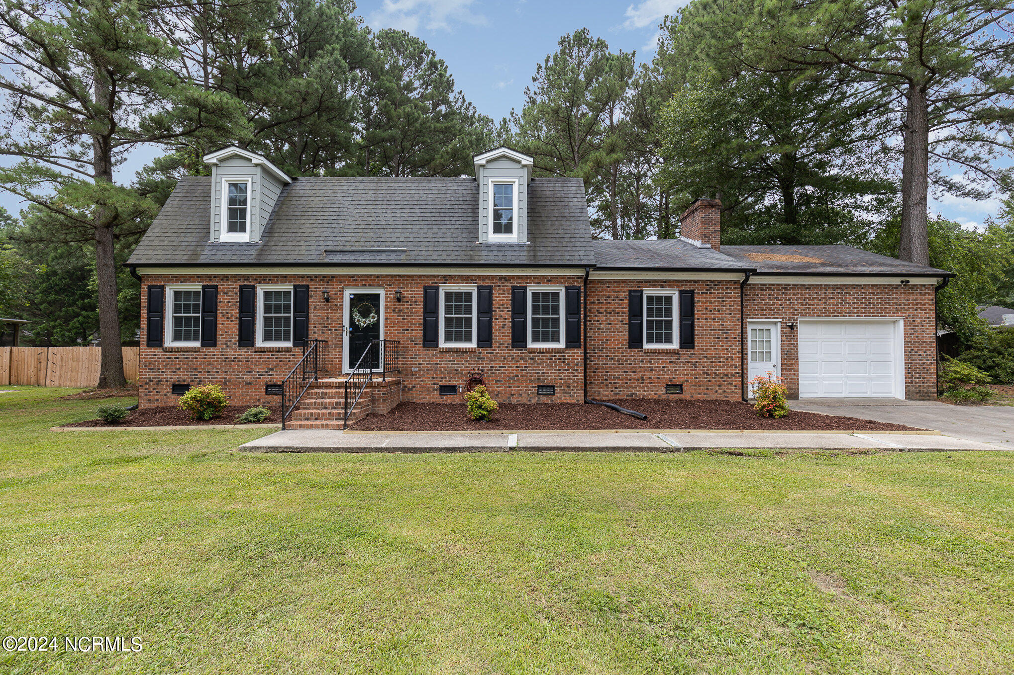 1315 Buxton Rd Northwest