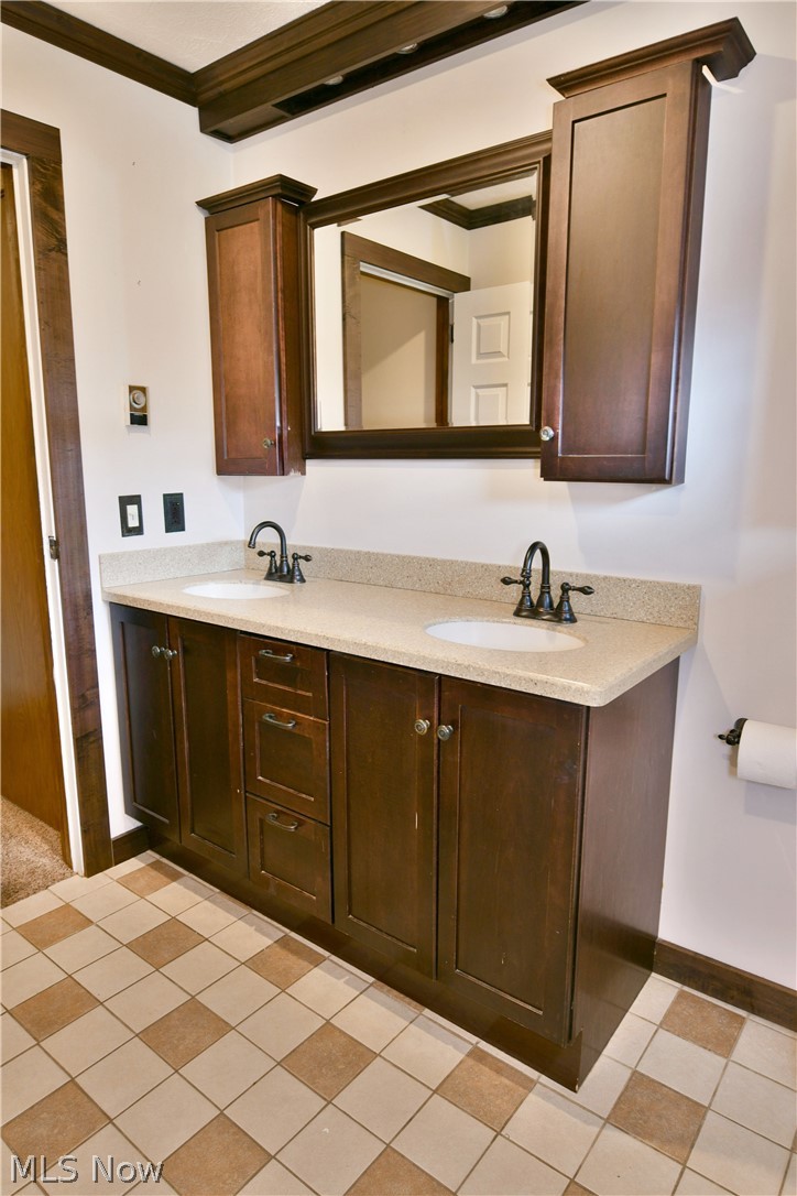 6883 Palmyra Road Southwest Warren, OH 44481 - Photo 19 of 49 Gallery Image 19