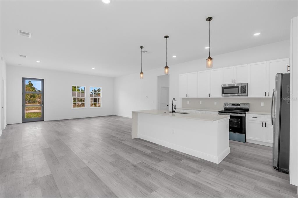 16317 Southwest 23rd Court Road Ocala, FL 34473 - Photo 12 of 31