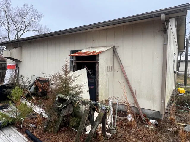 $230,000 | 274 Idlewild Drive, White Pine, TN 37890