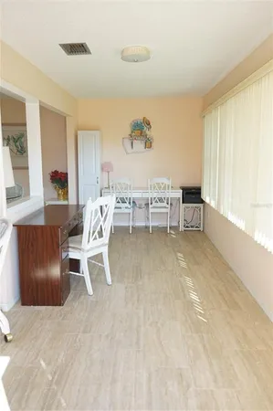 $129,500 | 1901 Canterbury Lane, Unit 4, Sun City Center, FL 33573