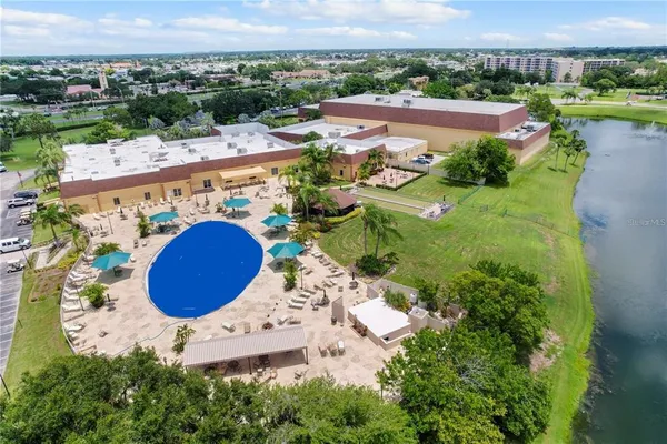$129,500 | 1901 Canterbury Lane, Unit 4, Sun City Center, FL 33573