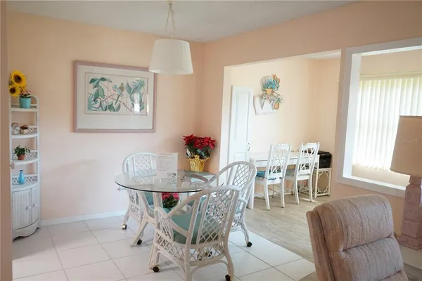 $129,500 | 1901 Canterbury Lane, Unit 4, Sun City Center, FL 33573