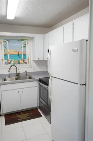 $129,500 | 1901 Canterbury Lane, Unit 4, Sun City Center, FL 33573