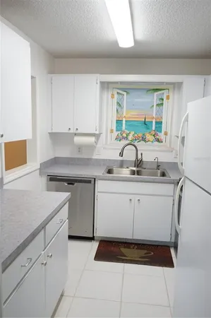 $129,500 | 1901 Canterbury Lane, Unit 4, Sun City Center, FL 33573