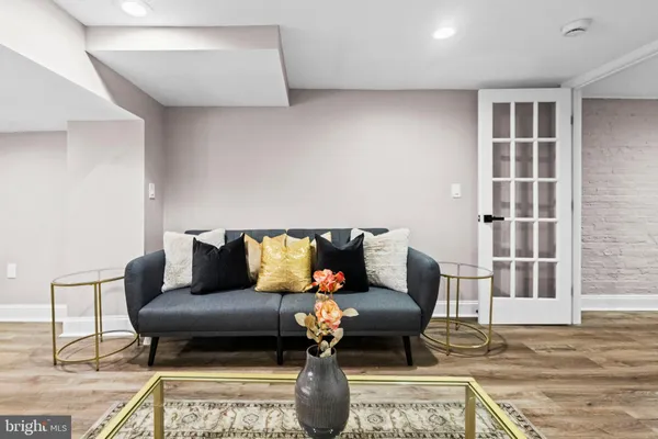 $299,999 | 2785 The Alameda, Baltimore, MD 21218