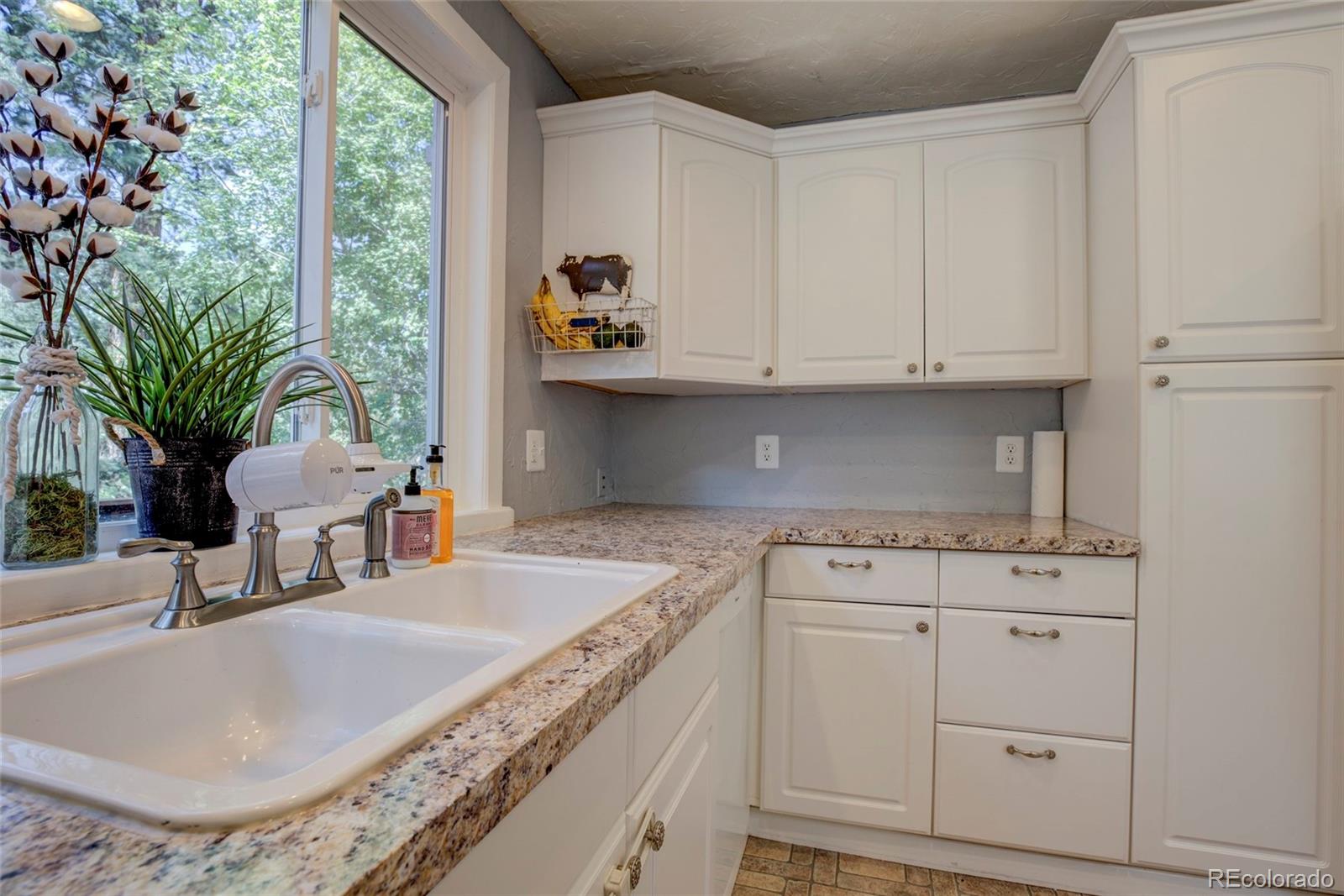 334 Spruce Road Golden, CO 80401 - Photo 18 of 35