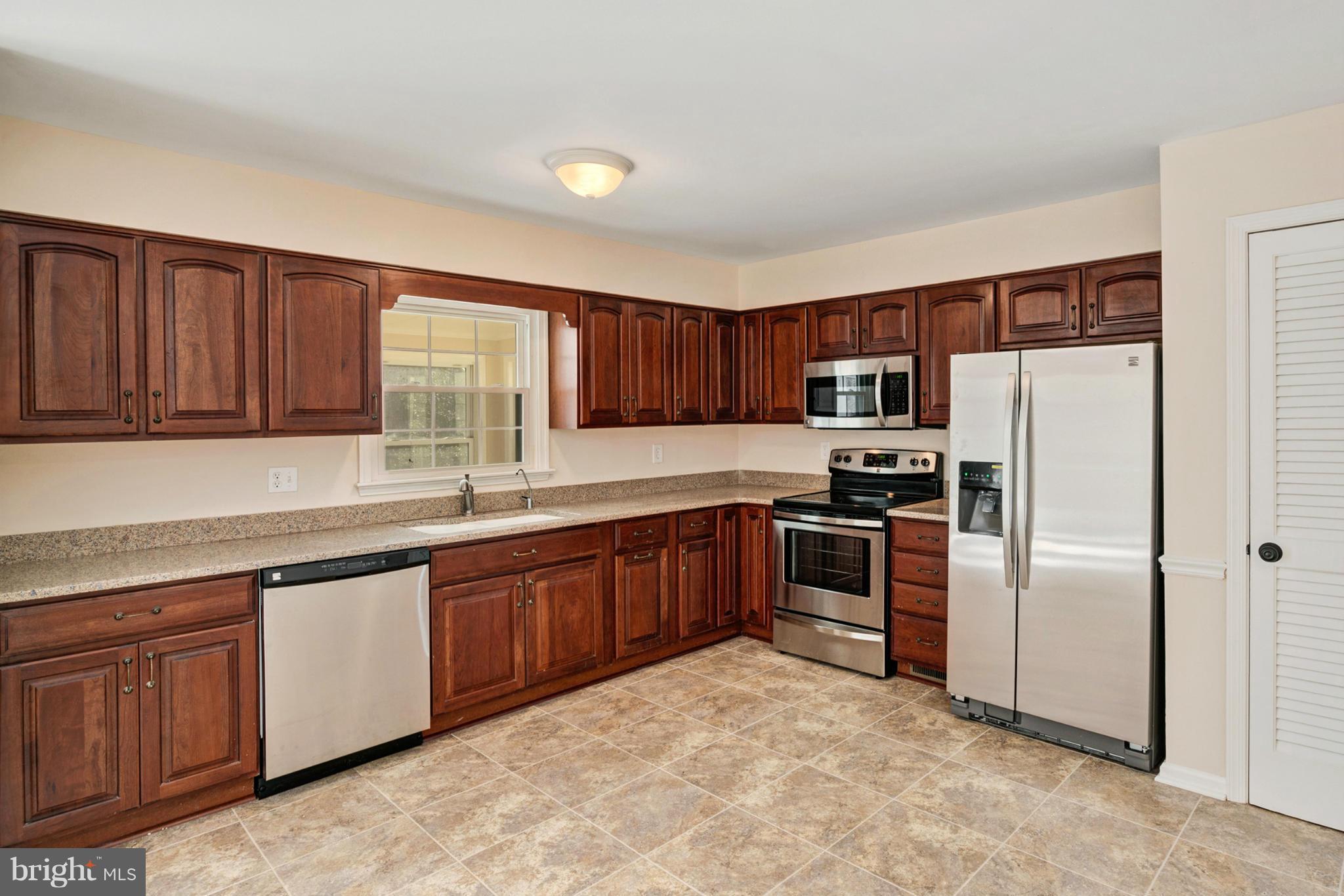 3827 Dumfries Road Catlett, VA 20119 - Photo 9 of 26 Kitchen