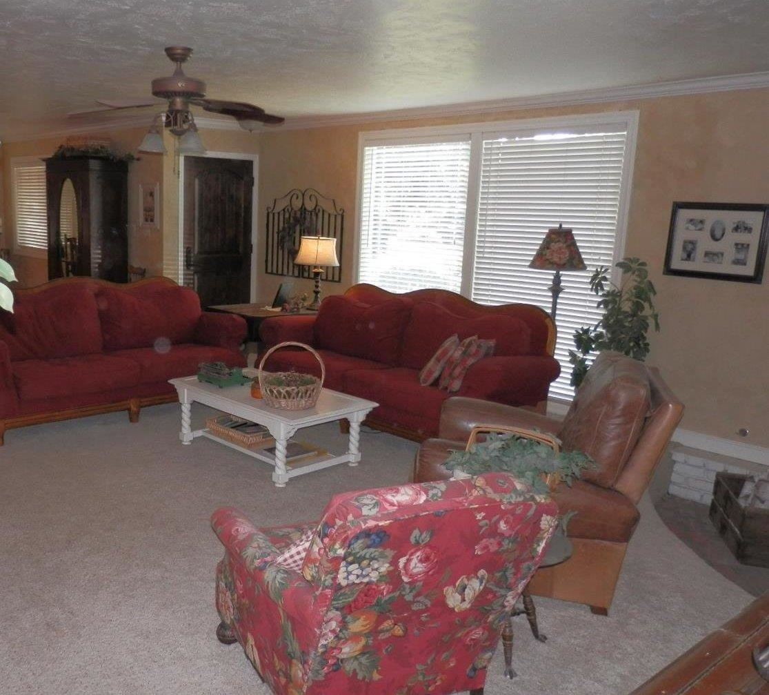 1194 West Eymann Avenue Reedley, CA 93654 - Photo 6 of 10 Gallery Image 6
