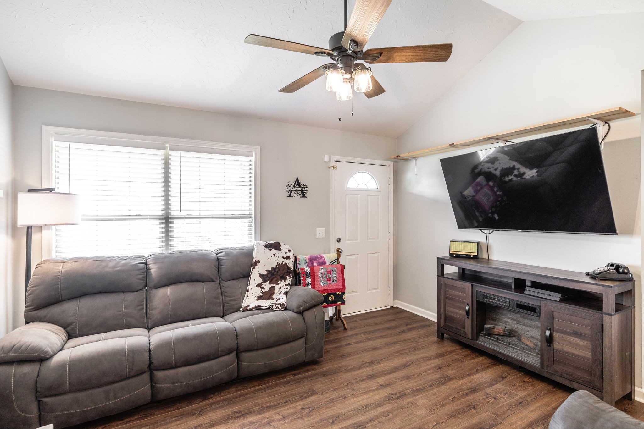 132 Greystone Drive Springfield, TN 37172 - Photo 10 of 39 Gallery Image 10