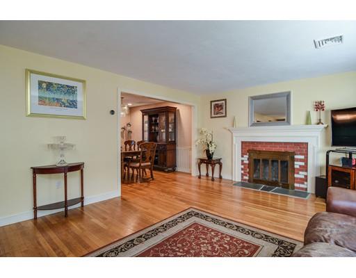 14 Emily Road Framingham, MA 01701 - Photo 5 of 27 Gallery Image 5