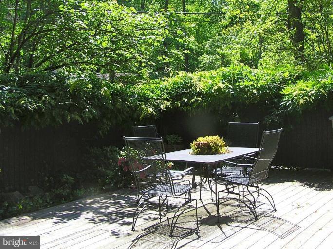 7704 Elba Road Alexandria, VA 22306 - Photo 23 of 27 Exterior #2
