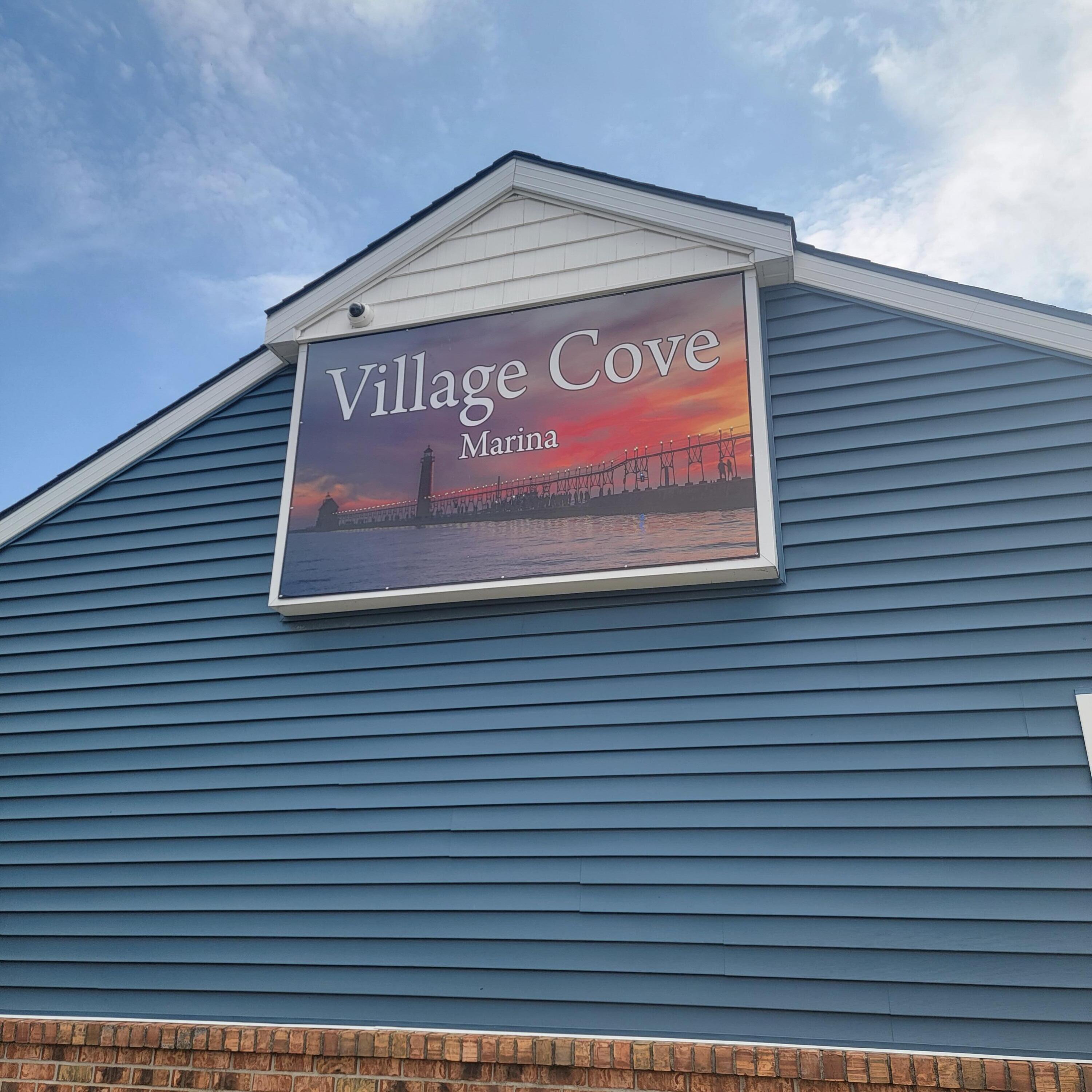 910 West Savidge Street, Unit 40 Spring Lake, MI 49456 - Photo 3 of 6 20240515_124012