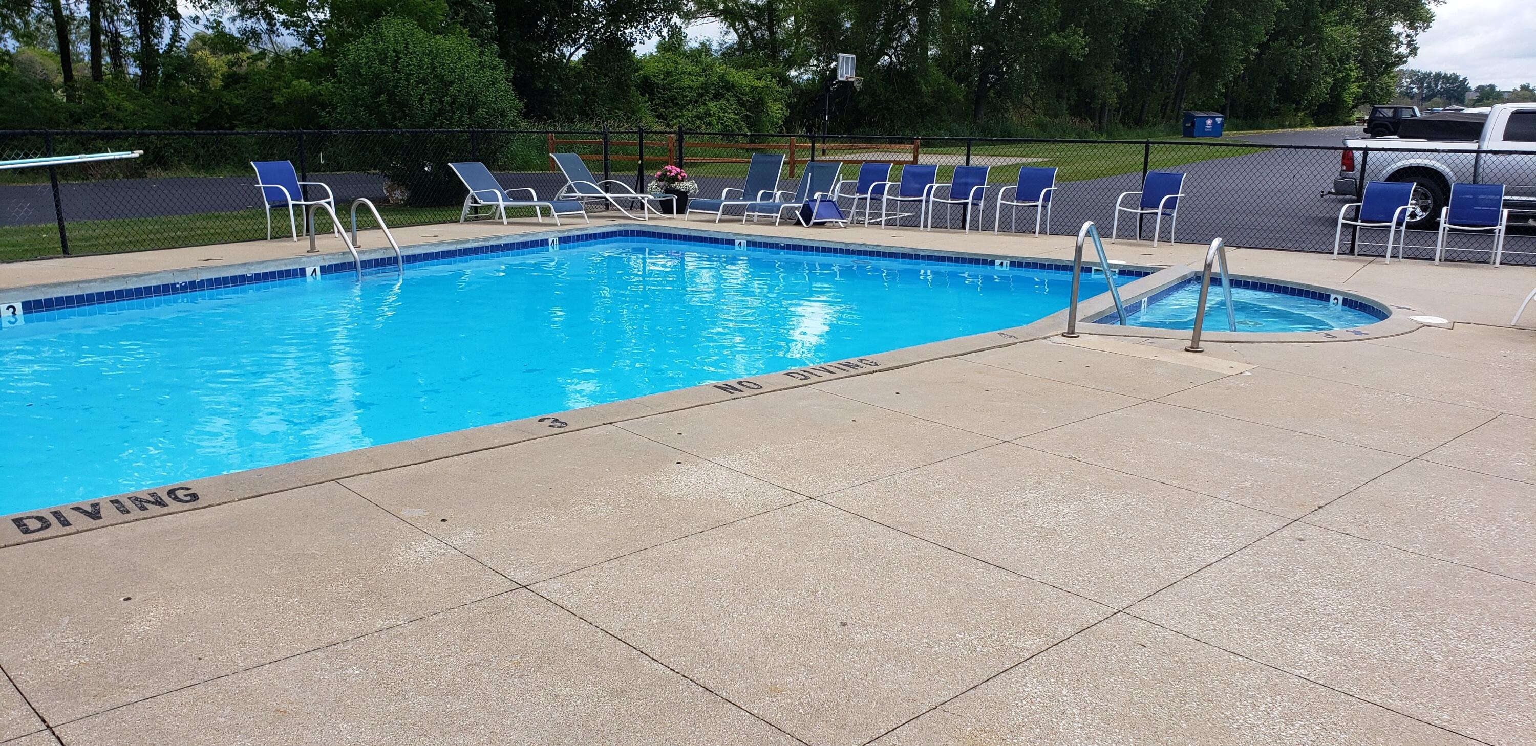 910 West Savidge Street, Unit 40 Spring Lake, MI 49456 - Photo 5 of 6 20200710_150403 (1)