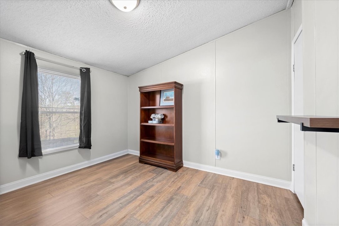 116 Steve Nix Road Seneca, SC 29678 - Photo 18 of 50 Secondary bedroom