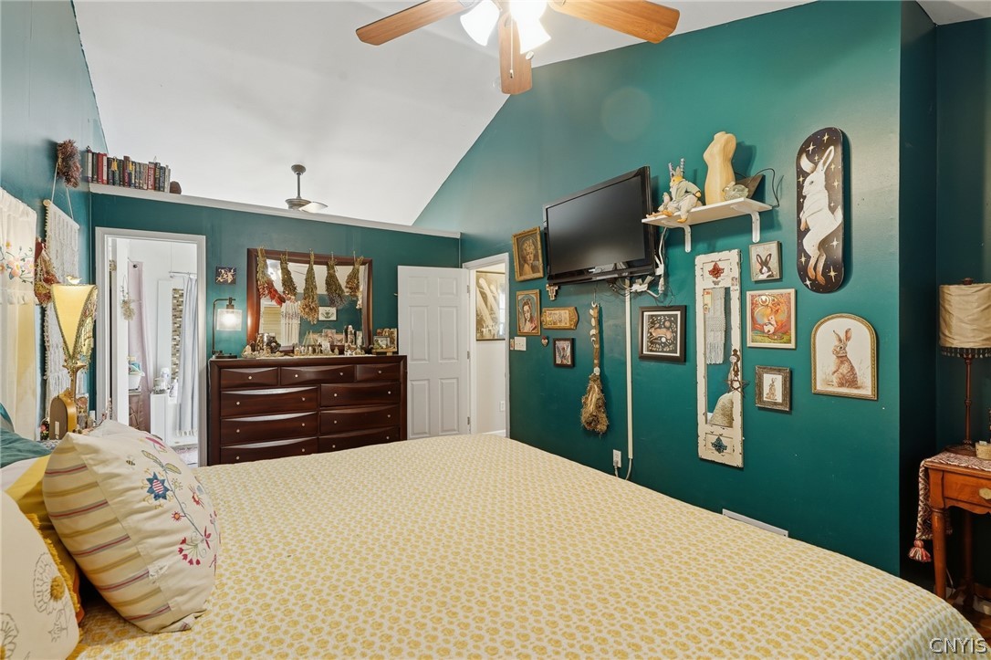 523 South Terry Road Geddes, NY 13219 - Photo 19 of 39 Primary Bedroom