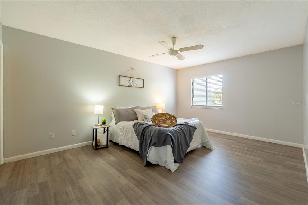 600 Fairways Circle, Unit B Ocala, FL 34472 - Photo 3 of 32