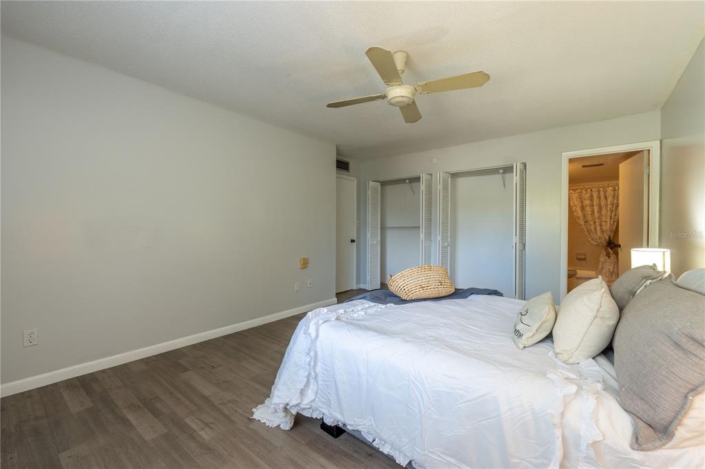 600 Fairways Circle, Unit B Ocala, FL 34472 - Photo 6 of 32