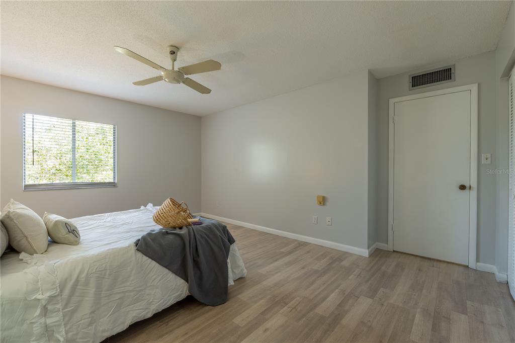 600 Fairways Circle, Unit B Ocala, FL 34472 - Photo 7 of 32