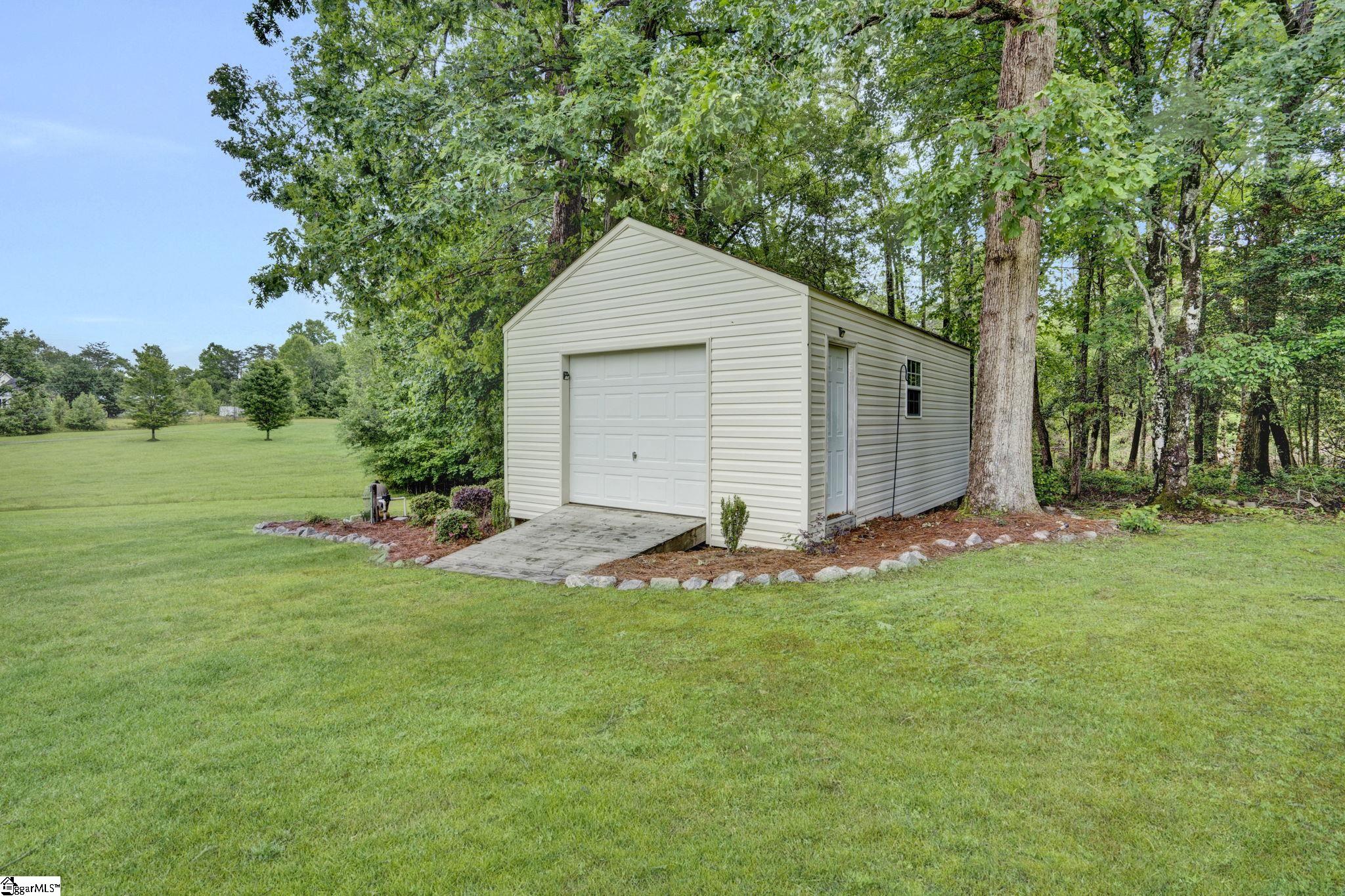 635 Dacusville Road Marietta, SC 29661 - Photo 36 of 45