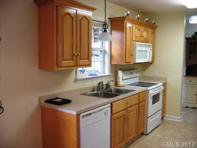 2474 Robert H Kirk Road Lancaster, SC 29720 - Photo 5 of 15 Gallery Image 5