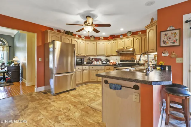 $475,000 | 222 Amherst Lane, Crossville, TN 38558