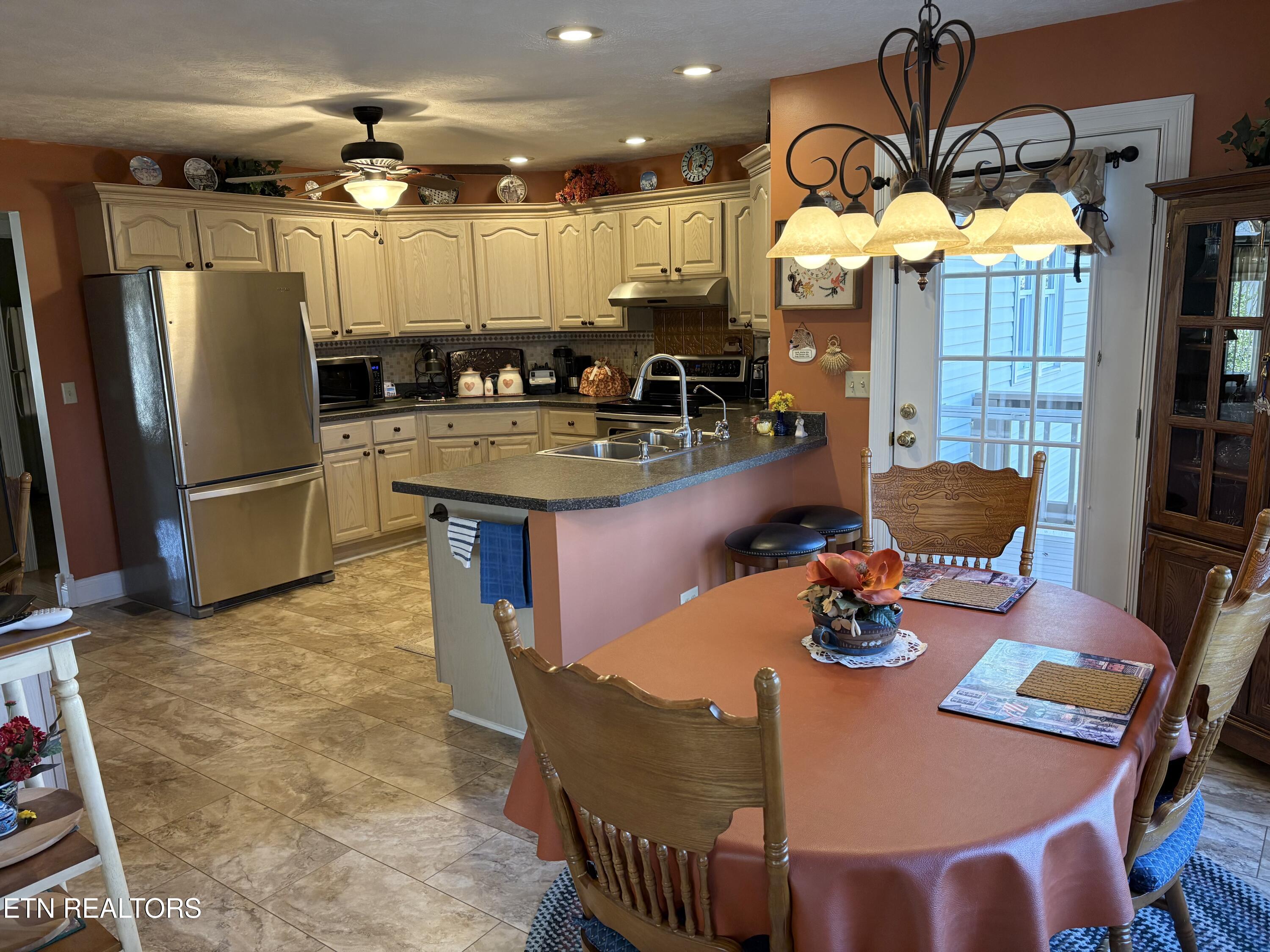 222 Amherst Lane Crossville, TN 38558 - Photo 12 of 43 IMG_3183