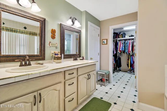 $475,000 | 222 Amherst Lane, Crossville, TN 38558