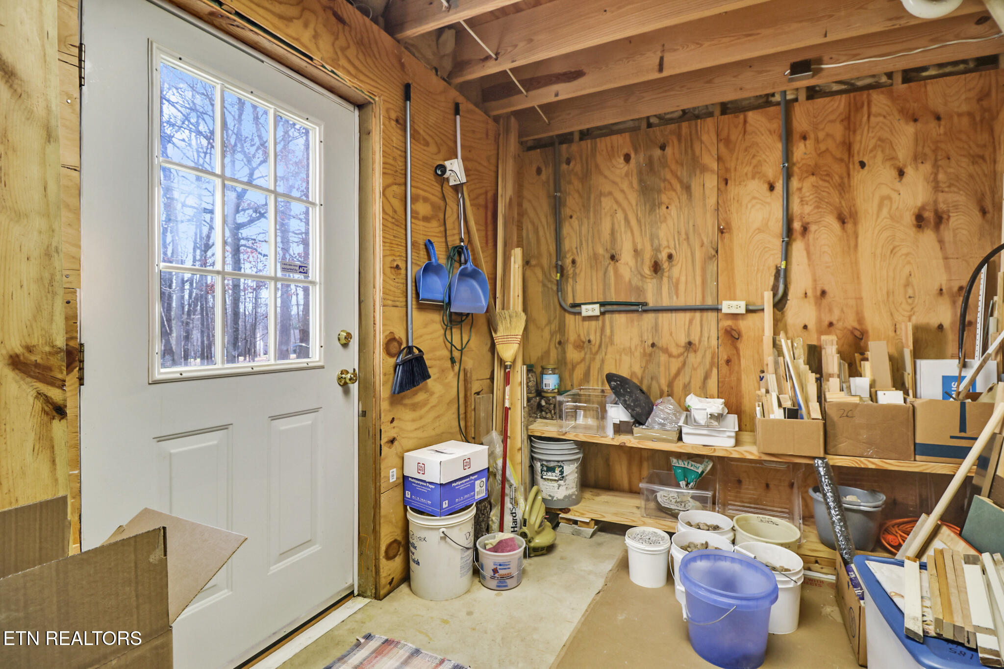 222 Amherst Lane Crossville, TN 38558 - Photo 38 of 43 if1a4323-if1a4327