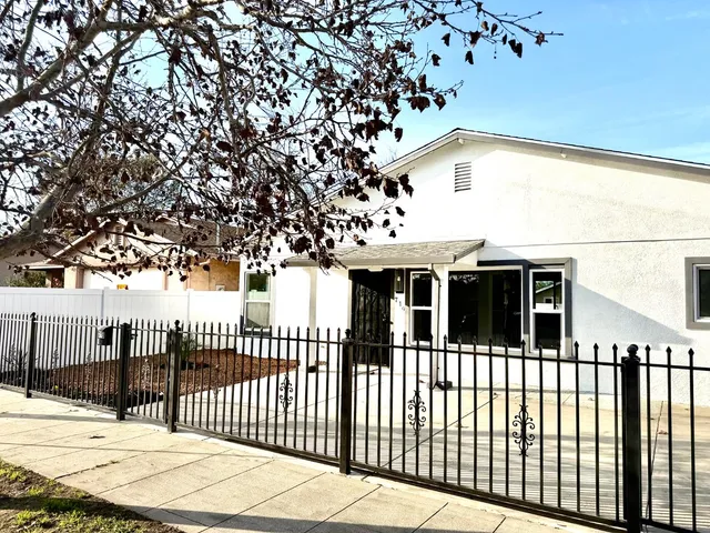 $329,900 | 719 Hyde Court, Stockton, CA 95206
