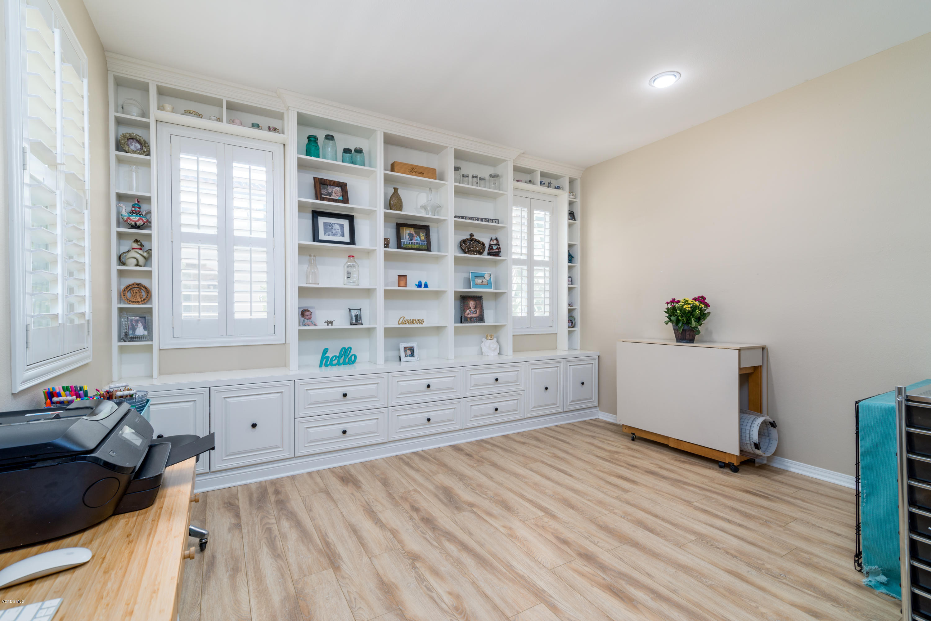 421 Spring Park Road Camarillo, CA 93012 - Photo 5 of 51 a room with a baby crib and a dresser