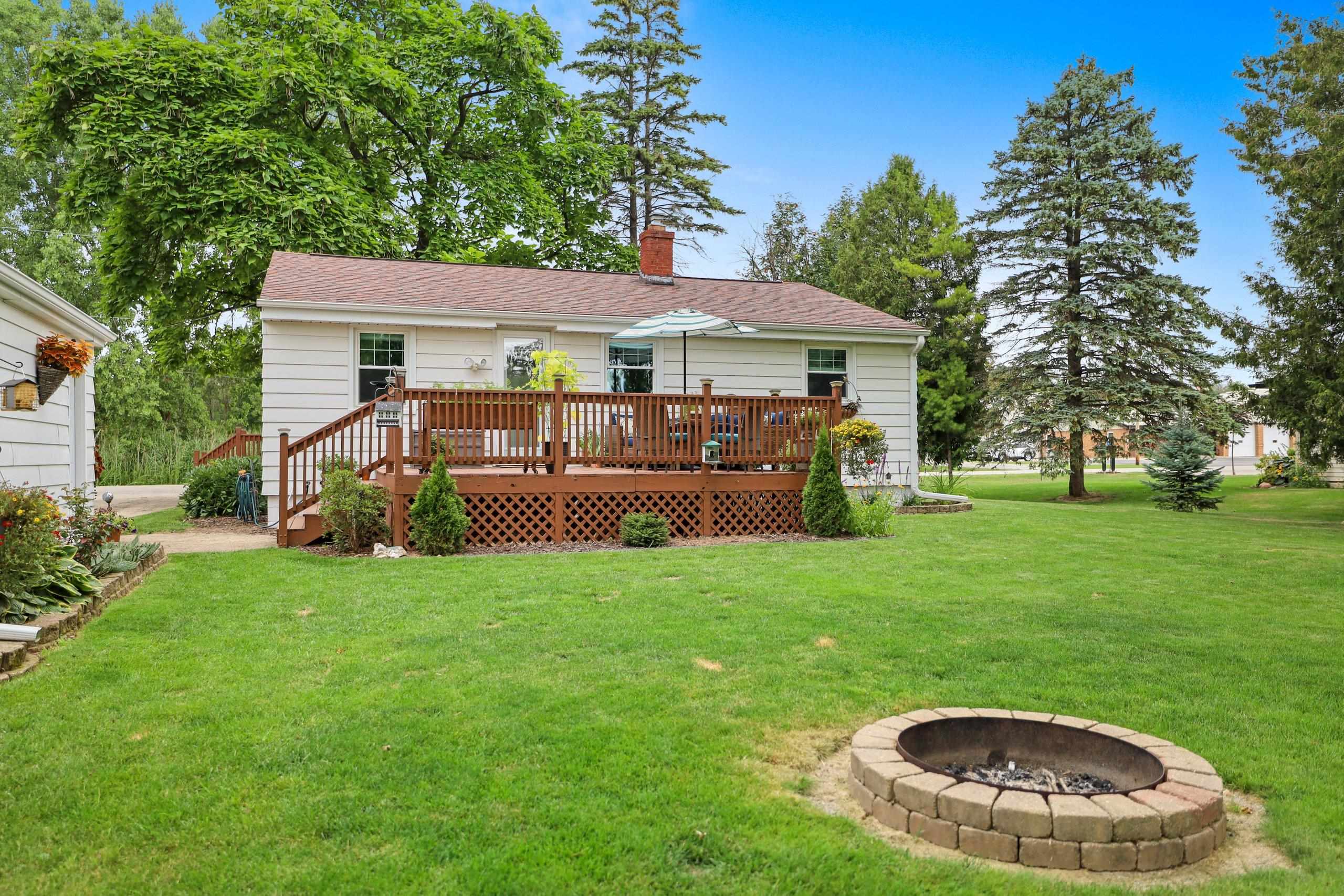 5044 East Ronsman Road New Franken, WI 54229 - Photo 37 of 57 Gallery Image 37