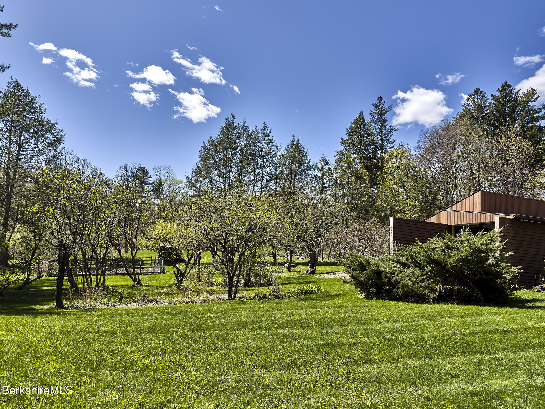 349 Old Stockbridge Road Lenox, MA 01240 - Photo 34 of 54 40 Frothingham - House and Garden