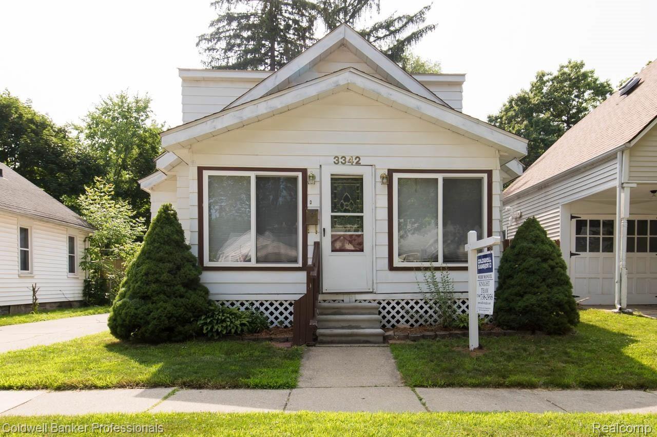 3342 Pershing Street Wayne, MI 48184 - Photo 1 of 32 Welcome to 3342 Pershing!