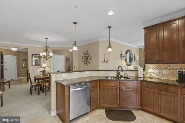 $465,000 | 1408 Wigeon Way, Unit 301, Gambrills, MD 21054