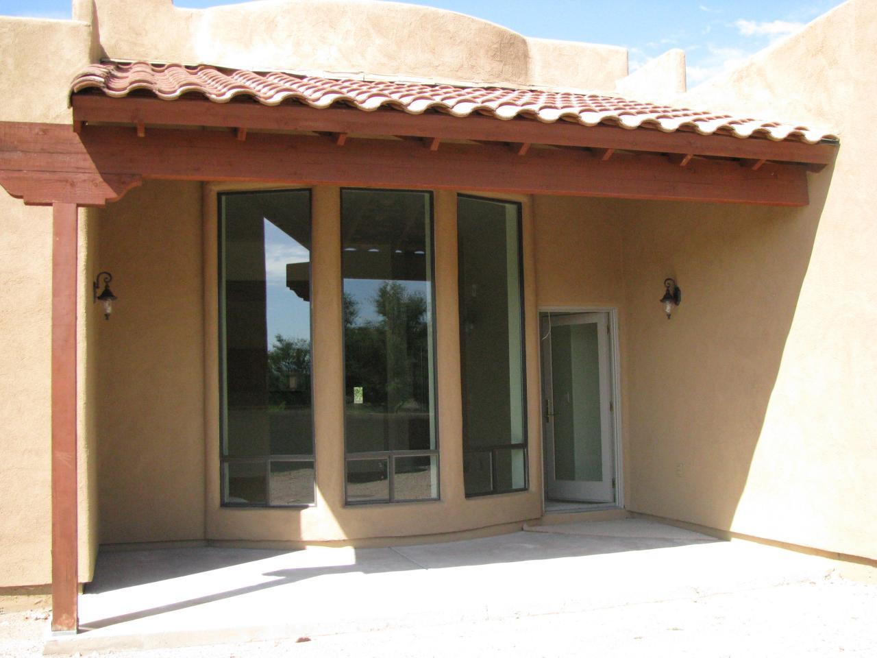 438 Colorado Court Rio Rico, AZ 85648 - Photo 2 of 15