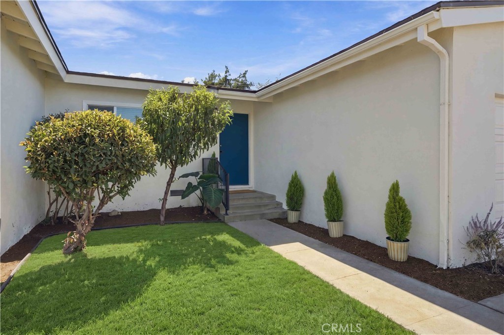 235 East Fromer Street Rialto, CA 92376 - Photo 15 of 40 Gallery Image 15