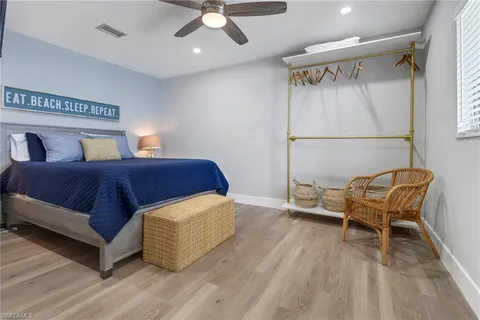 $699,900 | 754 95th Avenue North, Naples, FL 34108