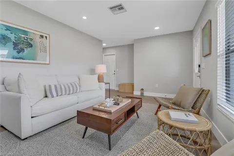 $699,900 | 754 95th Avenue North, Naples, FL 34108