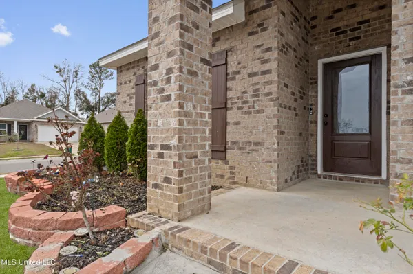 $299,900 | 5505 Leeds Lane, Biloxi, MS 39532