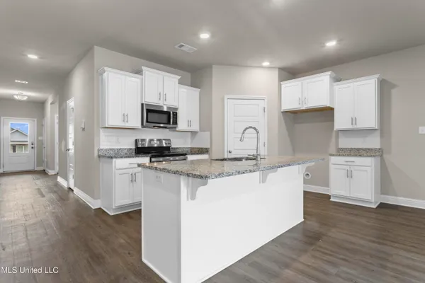 $299,900 | 5505 Leeds Lane, Biloxi, MS 39532