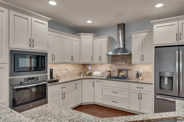 $575,000 | 2250 Lake Pointe Drive, Unit 1502, Lawrence, KS 66049