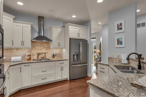 $575,000 | 2250 Lake Pointe Drive, Unit 1502, Lawrence, KS 66049