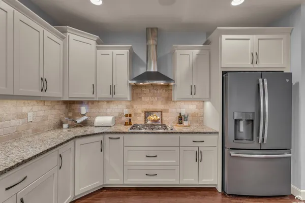 $575,000 | 2250 Lake Pointe Drive, Unit 1502, Lawrence, KS 66049