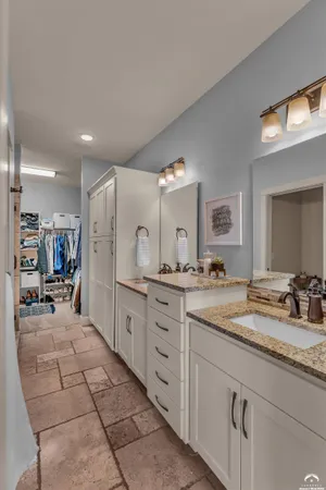 $575,000 | 2250 Lake Pointe Drive, Unit 1502, Lawrence, KS 66049